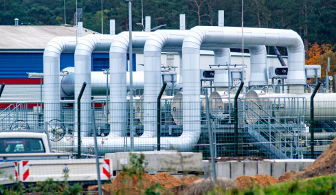 Αλλάζει το παιχνίδι για το φυσικό αέριο: Τι σημαίνει για την Ελλάδα το κλείσιμο της στρόφιγγας του ρωσικού αερίου το 2028  