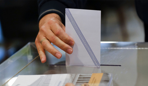 Pulse: Στο 30% η ΝΔ, στο 16,5% η ΕΛΑΣ, στο 13% το ΠΑΣΟΚ - Σωστά τα μέτρα για τα καύσιμα, χρειάζονται κι άλλα, λέει το 41%