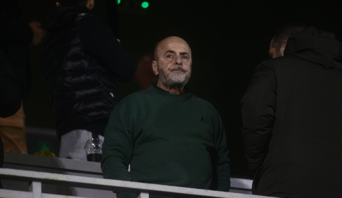 Παναθηναϊκός: Στο «La Cartuja» ο Γιάννης Αλαφούζος δίπλα στην ομάδα για την κρίσιμη ρεβάνς με την Μπέτις