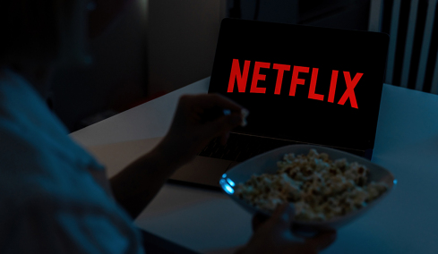 Οι φανατικοί χρήστες του Netflix έπαθαν «πλάκα» όταν ανακάλυψαν από πού προέρχεται ο εμβληματικός ήχος φόρτωσης της πλατφόρμας