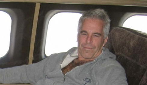 «Αγαπητέ Τζέφρι, έφερα στον κόσμο μια μικρή Ελληνίδα»: Το μήνυμα άγνωστης γυναίκας στον Επστάιν και το «τσίζμπεργκερ» που πυροδοτεί θεωρίες συνωμοσίας