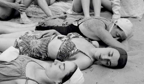 Οι επτά πιο εμβληματικές γυναίκες φωτογράφοι δρόμου του 20ού αιώνα