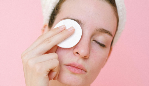 Τελικά είναι απαραίτητο να χρησιμοποιούμε toner στην καθημερινή μας ρουτίνα περιποίησης;