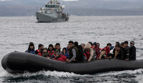 Τέλος οι ΜΚΟ, μόνο δικηγόροι στη νομική καθοδήγηση των μεταναστών: Θα παίρνουν 250€ για κάθε αιτούντα που επιλέγει να φύγει από τη χώρα