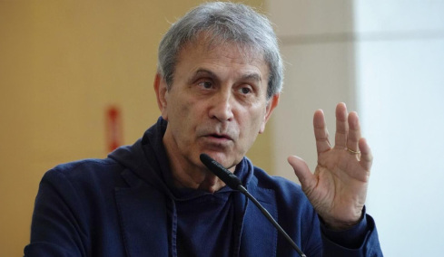 Νταλάρας για Αρβελέρ: Έφυγε η δασκάλα μας η Ελένη, θα είμαι για πάντα ευγνώμων
