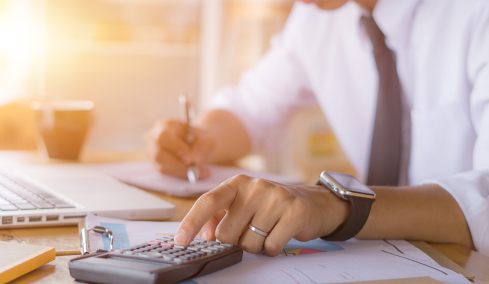 Έλεγχοι της ΑΑΔΕ για τις εταιρείες «βιτρίνα» με έδρα στα Βαλκάνια