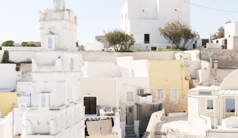 Μεγαλοχώρι, η αυθεντική πλευρά της Σαντορίνης 