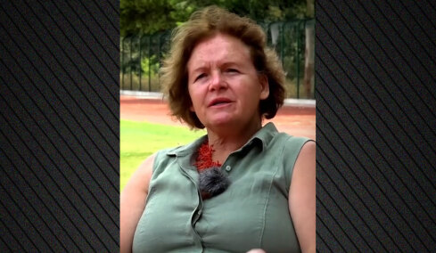 Μητέρα Τσιτσιπά για τη Lotus που έτρεχε με 210 χλμ: Ο Στέφανος κάνει διακοπές στην Αφρική, μάλλον θα οδηγούσε άλλος τότε