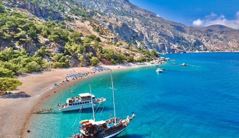 Το ελληνικό νησί που είναι πρώτη επιλογή για αυθεντικές και ανέμελες διακοπές στην Ευρώπη, σύμφωνα με διεθνή μέσα