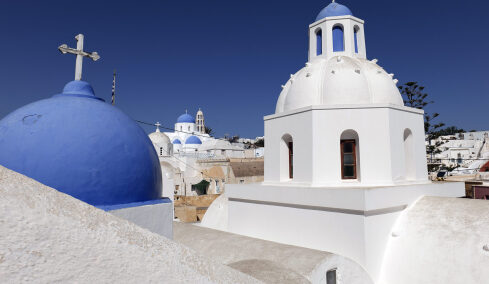 Μεσαριά Σαντορίνης: Μαγικό ηλιοβασίλεμα, τέχνη και αυθεντικές γεύσεις στην άκρη της καλντέρας