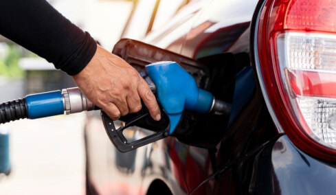 Ράλι τιμών στα καύσιμα: Στα 2 ευρώ η αμόλυβδη μέχρι τα τέλη της εβδομάδας αν συνεχιστεί η κούρσα ανόδου του Brent