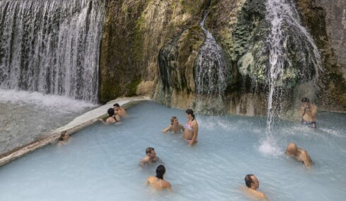 Βουτιές ευεξίας στα spa της ελληνικής Φύσης