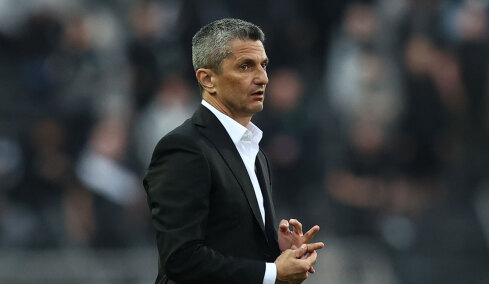 «Ο Λουτσέσκου αγοράζει σπίτι στη Θεσσαλονίκη» – Τι δείχνει η κίνησή του για τον ΠΑΟΚ