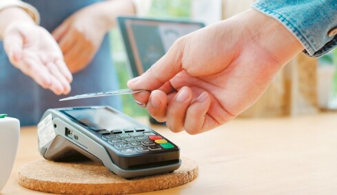 Έρχεται η ανάληψη μετρητών από εμπορικά καταστήματα, πώς θα λειτουργεί 