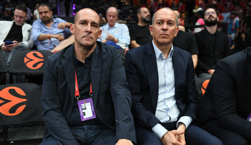 Παραιτήθηκε ο Αθλητικός Δικαστής του ΕΣΑΚΕ, Νικήτας Βελιάς, μετά την ανακοίνωση του Ολυμπιακού για τις αναρτήσεις του