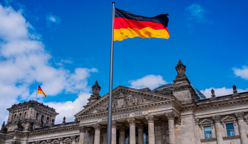 Γερμανία: Έκτακτο πακέτο στήριξης μετά τον πόλεμο με το Ιράν, μείωση φόρου στα καύσιμα και bonus έως 1.000 ευρώ