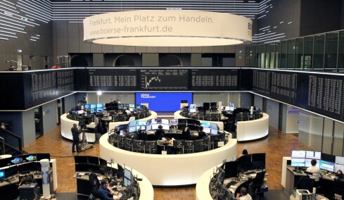 Βουτιά στις ευρωαγορές μετά τις απειλές Τραμπ για δασμούς σε ευρωπαϊκά κράτη - Ισχυρές πιέσεις στις αυτοκινητοβιομηχανίες