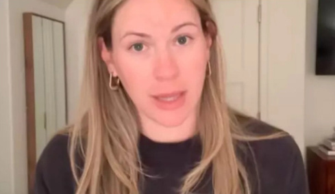 Γυναίκα ζητά συγγνώμη γιατί ακύρωσε πτήση λόγω οξείας γαστρεντερίτιδας: Τι συνέβη εν ώρα πτήσης