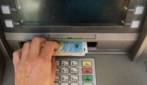 Τι πληρώνεται έως και τις 14 Αυγούστου από  e-ΕΦΚΑ  και ΔΥΠΑ