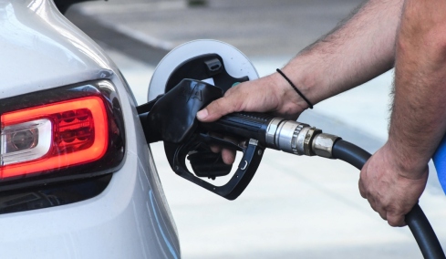 SMS απάτη με το Fuel Pass: Επιτήδειοι στέλνουν μήνυμα για να κλέψουν προσωπικά στοιχεία και να αδειάσουν τραπεζικούς λογαριασμούς