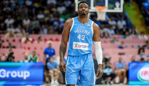 Θανάσης Αντετοκούνμπο: «Ευλογία το μετάλλιο με την Εθνική, ο Σπανούλης μας έδωσε κίνητρο και πίστη»