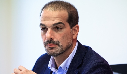 Αιχμές Σακελλαρίδη για Τσίπρα και ΣΥΡΙΖΑ: Τα «λαθάκια» σαν τον Νίκο Παππά που παραλίγο να κατέβει υποψήφιος δήμαρχος Αθήνας είναι διαρκή
