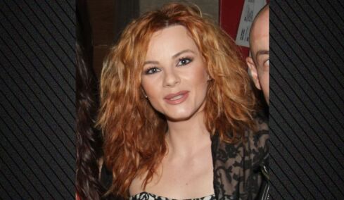 Ναταλία Λιονάκη: Είναι κοντά στον Θεό και φέρεται έτσι στους γονείς της; Δεν ήρθε ούτε στην κηδεία του πατέρα της, είπε η μητέρα της