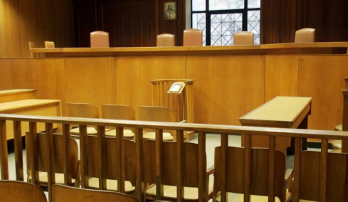 Καταδίκη δύο αντιδημάρχων στην Θεσσαλονίκη για τον θάνατο 65χρονου και τον τραυματισμό 82χρονου από αγέλη σκύλων