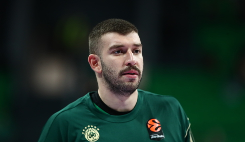 Παναθηναϊκός: Θλάση ο Ρογκαβόπουλος, χάνει το ματς με τη Μονακό