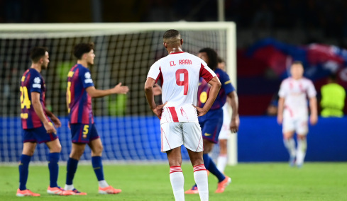 Μπαρτσελόνα - Ολυμπιακός 6-1: Δύσκολο βράδυ στη Βαρκελώνη, έπεσαν μετά την αποβολή οι Πειραιώτες - Δείτε τα γκολ 