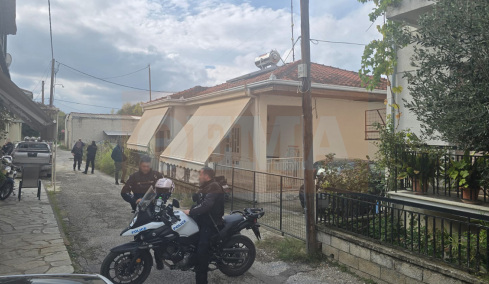 «Ήθελα πάντα να τη σκοτώσω, δεν με πρόσεχε και είχε σχέσεις» ισχυρίστηκε στην αστυνομία ο 18χρονος που έπνιξε τη μητέρα του στα Τρίκαλα