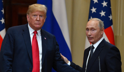 Τραμπ για τις τεράστιες κυρώσεις που ανακοίνωσε για τη Ρωσία: «Κάνουμε καλές συζητήσεις με τον Πούτιν, αλλά δεν πάνε πουθενά»