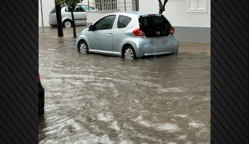 Μεσολόγγι: Ξυλοκόπησαν δημοτικό υπάλληλο που επιχειρούσε στις πλημμύρες