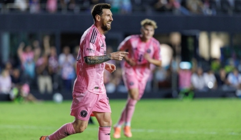 «Τρελαμένος» ο Μέσι – Πήγε να μπουκάρει στα αποδυτήρια των διαιτητών