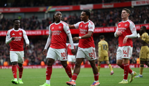 Οπαδός της Άρσεναλ από την Ουγκάντα υποστηρίζει πως θα κάνει μήνυση στην ομάδα για... ψυχική οδύνη
