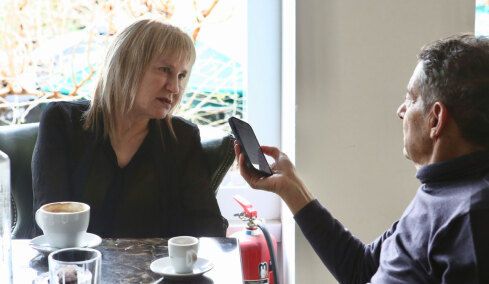 Η  Σώτη Τριανταφύλλου στον Δανίκα: Όσα γίνονται στη Γαλλία δείχνουν τον αυτοκτονικό πειρασμό της Δύσης