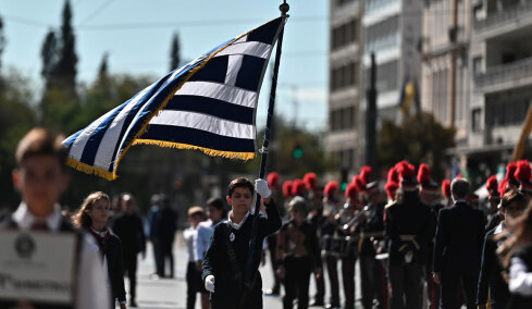 Η Ελλάδα τιμά την επέτειο του «Όχι»- Μαθητικές παρελάσεις και εκδηλώσεις σε όλη τη χώρα, δείτε βίντεο και φωτογραφίες