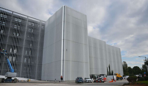 Η ιστορία του ελληνικού Πενταγώνου: Από το ξενοδοχείο Μεγάλη Βρετάννια, στο σημερινό κτίριο της Μεσογείων με τη νέα βιοκλιματική όψη