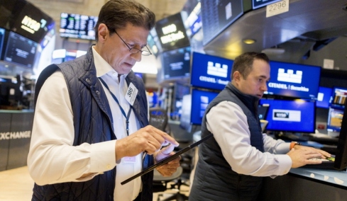 Wall Street: Η «έκρηξη» της AI κράτησε σε άνοδο S&P 500 και Nasdaq – Στο επίκεντρο Meta, Nvidia και SK Hynix