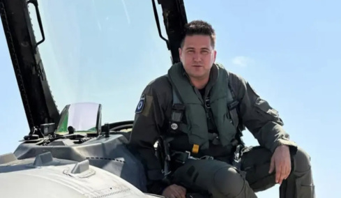 Ο πιλότος της ομάδας ΖΕΥΣ που συγκίνησε με το μήνυμα για την 28η Οκτωβρίου: Τα νέα όπλα αυξάνουν θεαματικά την αποτελεσματικότητα μας