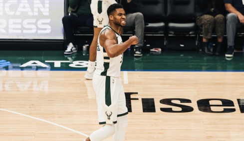 Αντετοκούνμπο: Με 37αρα έβαλε τέλος στο σερί των 5 ηττών για τους Μπακς από τους Νίκς - «Αυτό είναι το σπίτι μου» φώναξε ο Γιάννης