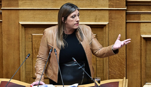 Ζωή μαινόμενη στη Βουλή: Ήρθη η ασυλία της, τα έβαλε με Κανέλλη και Γεροβασίλη - «Βιάζει το Κοινοβούλιο, η πιο κακιά γυναίκα» είπε ο Άδωνις