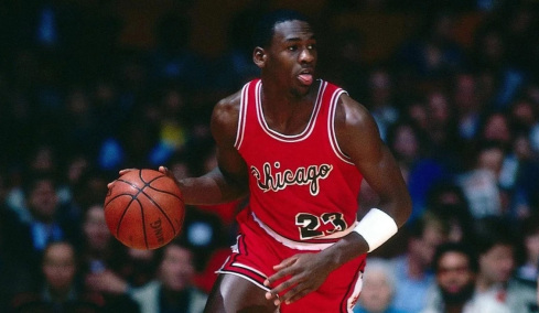 Συλλεκτικός θησαυρός: Βρήκε ξεχασμένο εισιτήριο των Bulls του Μάικλ Τζόρνταν από το 1984 