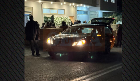 Στα Βορίζια μεταφέρθηκε η σορός του Φανούρη Καργάκη – Ο σπαραγμός της συζύγου του, δείτε βίντεο