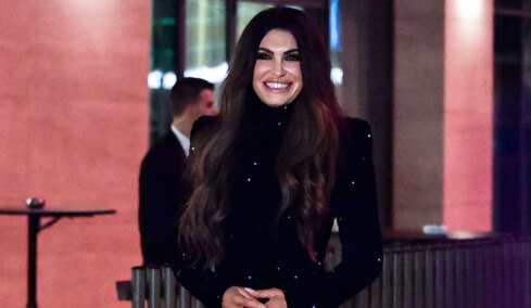 Όλα όσα έγιναν στην πρώτη δεξίωση της Κίμπερλι Γκιλφόιλ μετά την άφιξή της στην Ελλάδα - Οι λαμπεροί καλεσμένοι και το μενού
