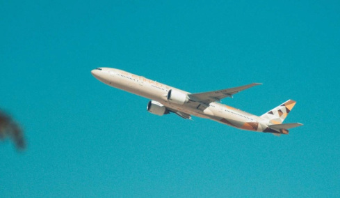 Ούτε Black Friday, ούτε Cyber Monday: Αυτή είναι η μέρα που θα κλείσετε το ταξίδι των ονείρων σας στη μισή τιμή!