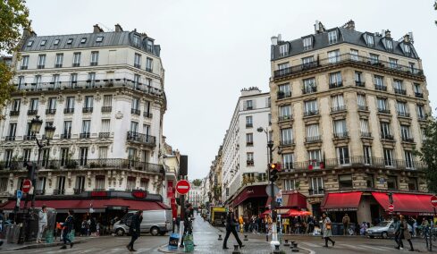 Καταρρίπτοντας τον μύθο: 8 εμπειρίες στο Παρίσι που δεν είναι όπως μπορεί να τις φαντάζεστε  