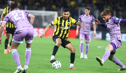 Γκέλα στη Νέα Φιλαδέλφεια και μπλέξιμο για την ΑΕΚ που έμεινε στο 1-1 με την Σάμροκ Ρόβερς - Δείτε τα γκολ
