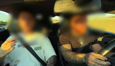 Αστυνομικός λέει «πάτα το» σε οδηγό McLaren και εκείνος φεύγει με μεγάλη ταχύτητα - Δείτε βίντεο