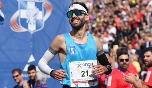 «Ήσουν πρεζάκιας και τώρα τρέχεις Μαραθώνιο» έλεγα στον εαυτό μου - Η ιστορία δεύτερης ευκαιρίας του Παναγιώτη Καραΐσκου